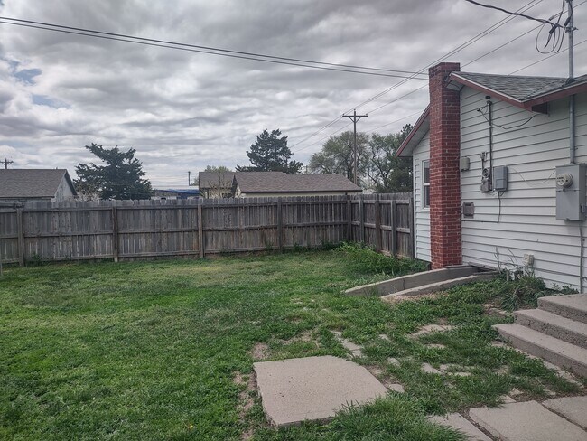Photo - 925 W 2nd St House