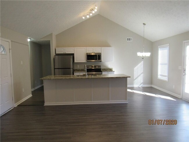 Photo - 250 Chardonnay Trace