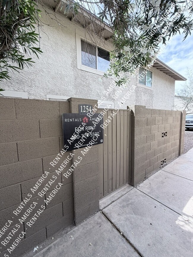 Photo - 1254 N 85th Pl