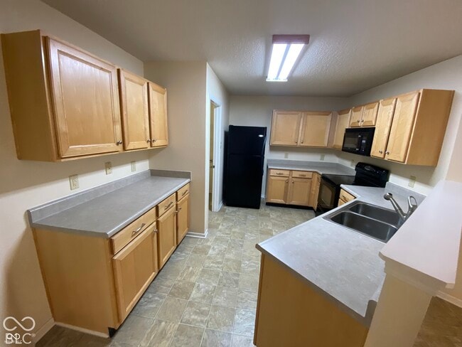 2836 Barnes Ct