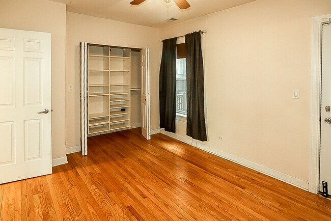 Photo - 628 W Roscoe St Unit 1N