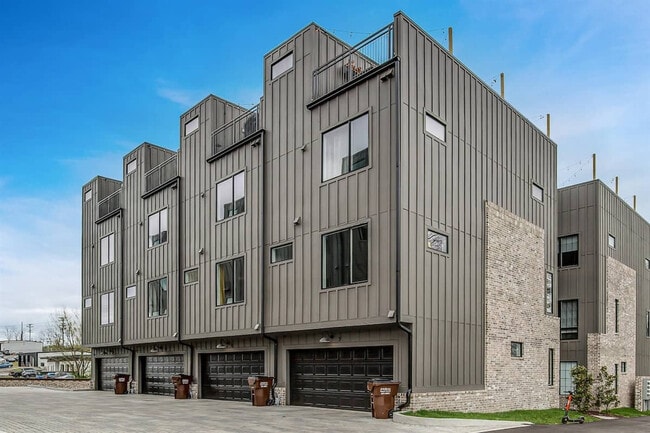 738 Douglas Ave Unit SI ID1051742P