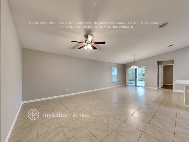 Photo - 758 NW Bristol St