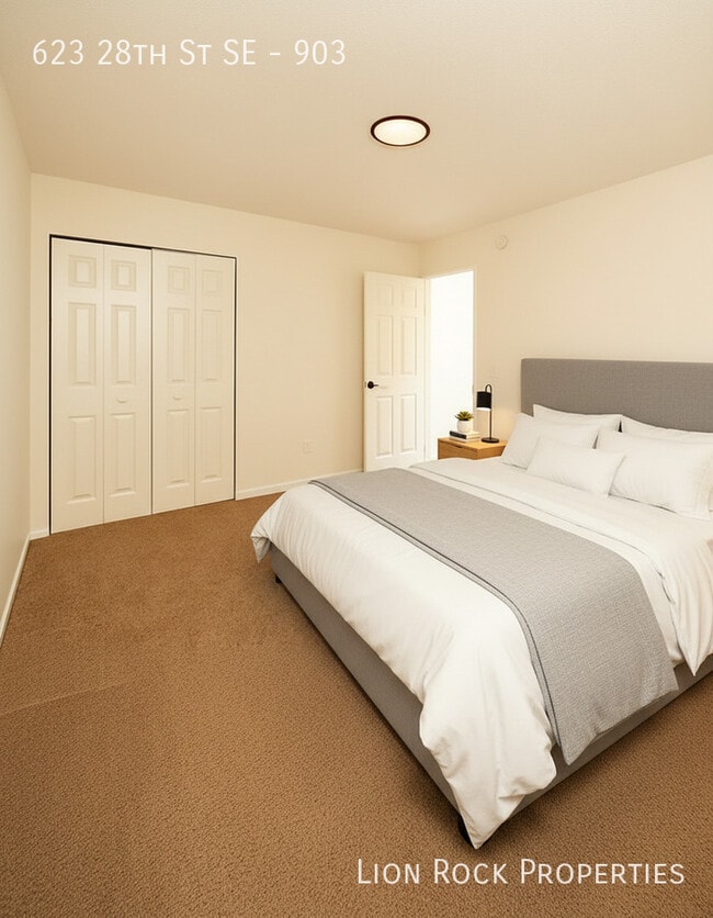 Photo - 623 28th St SE Unit 903