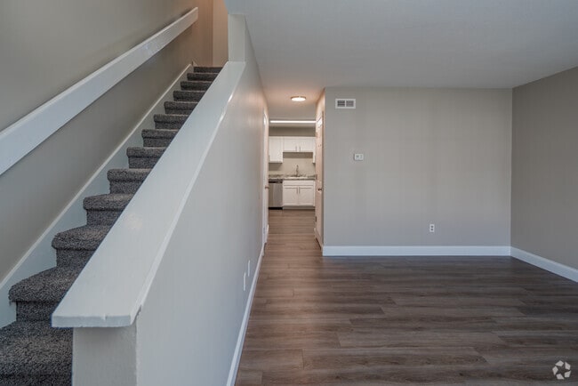 2BR, 1.5BA - 980SF - Living Room