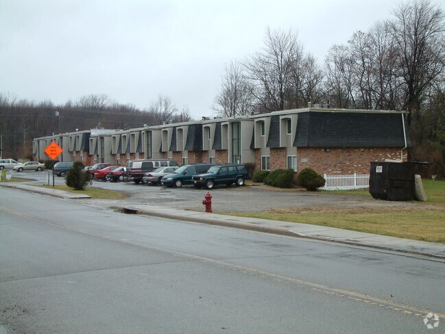 Amelia Vista Apartments - Amelia Vista Apartments