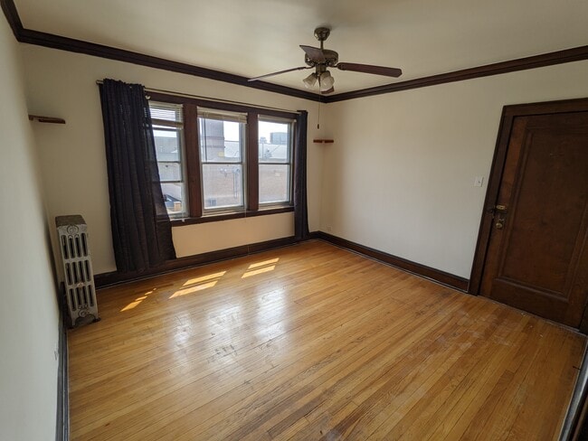 Front Room - 3216 N Major Ave Unit 2