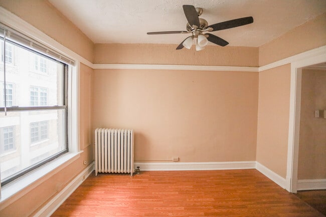 Photo - 5026 N Kenmore Ave Unit #6