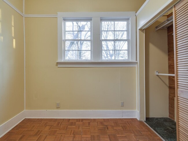 3BR/1B Home in GREAT Midtown Location!! - 3BR/1B Home in GREAT Midtown Location!!