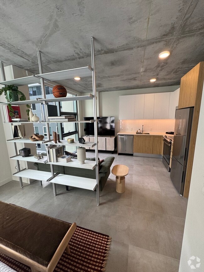 Building Photo - 416 NW 33rd St Unit S3 Rental