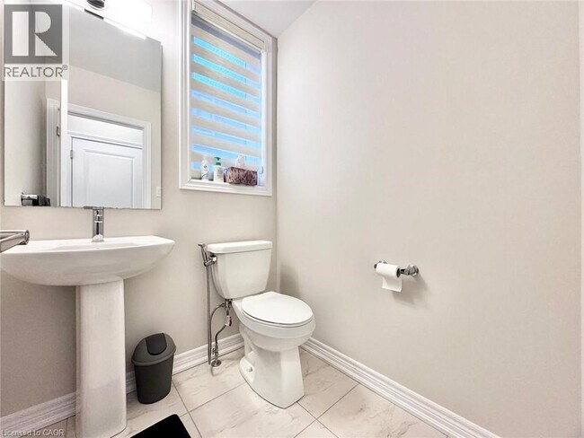 Photo - 16 Birmingham Dr