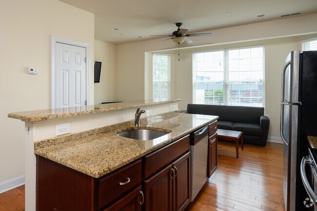 2BR, 1BA Kitchen