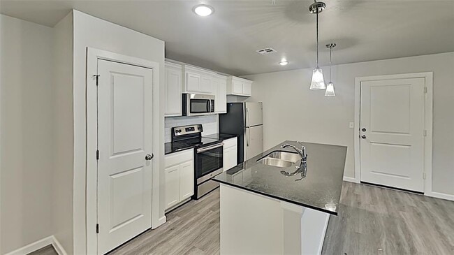 Photo - 11218 Burnham Ave