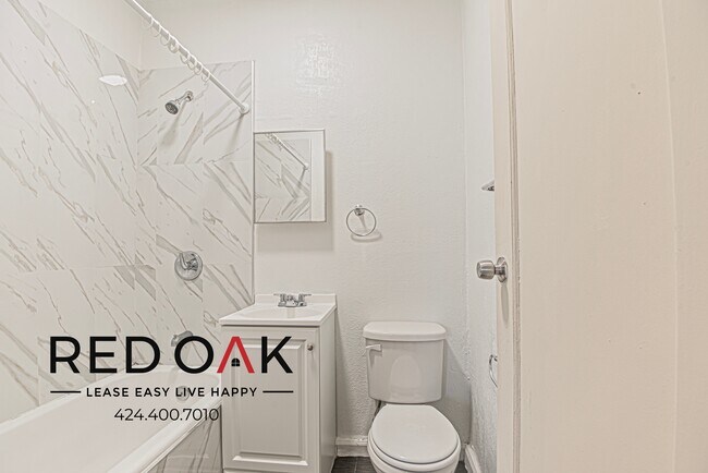 Photo - Delightful Bachelor with Lots of Natural S... Unit 306