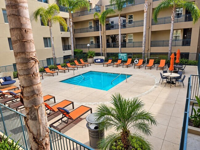 Relax by the inviting pool at The Pointe, where modern amenities meet a tropical ambiance. Lounge under swaying palm trees or take a refreshing dip. Elevate your lifestyle today—schedule a tour and see it for yourself!
