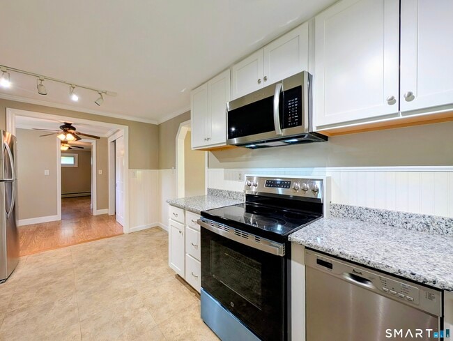 Photo - 173 Daly Rd