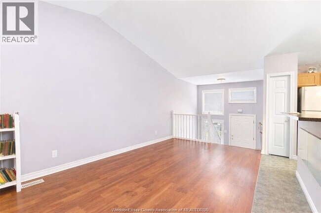 Photo - 4924 Sixth STREET