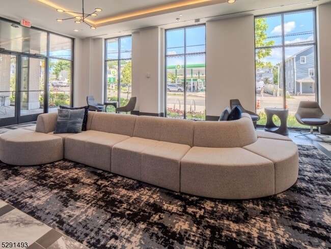 Photo - 173 Morris St Unidad 415