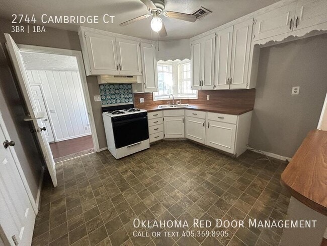 Photo - 2744 Cambridge Ct