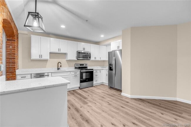 Photo - 51 Russ St Unit 53A