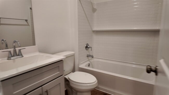 Photo - 15655 Maple