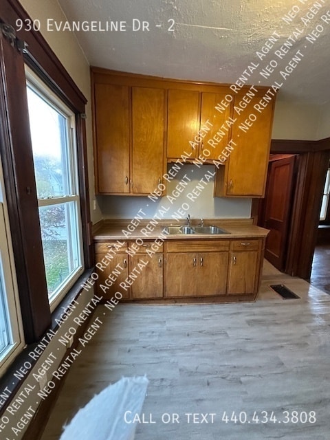 Photo - 930 Evangeline Rd Unit 2