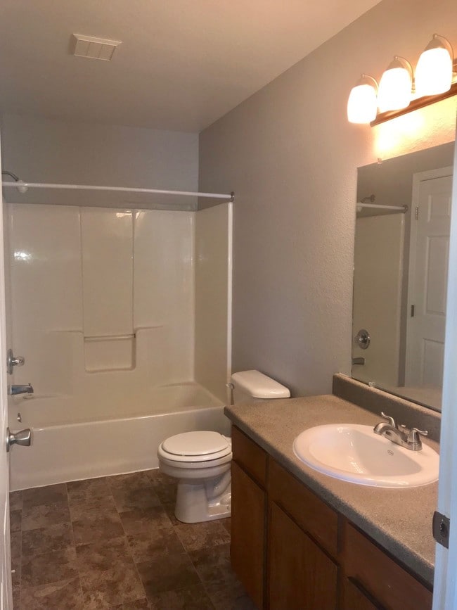 Photo - Anchor Bay Townhomes