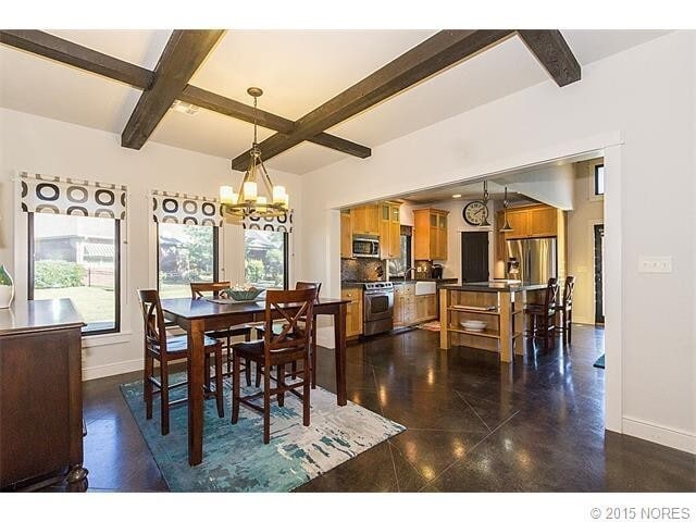 Photo - Amazing Home in Broken Arrow