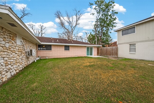 Photo - 10 Ferguson St