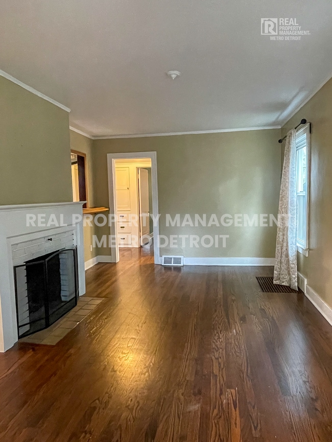 Photo - CHARMING ROYAL OAK BUNGALOW