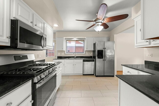 Photo - 221 S Linden Ave