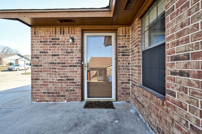 Photo - Tall Oaks Dr Duplex Unit 1104