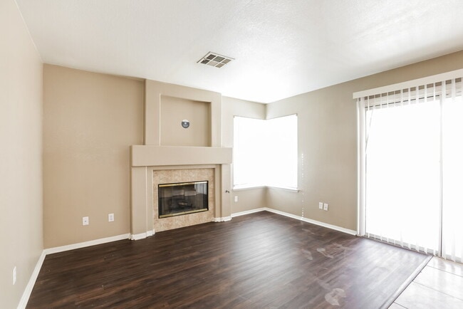 Photo - 2317 Homeland St