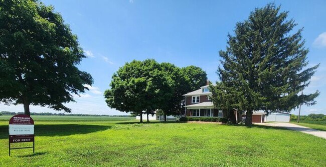 Photo - Brick Farm House North of Terre Haute