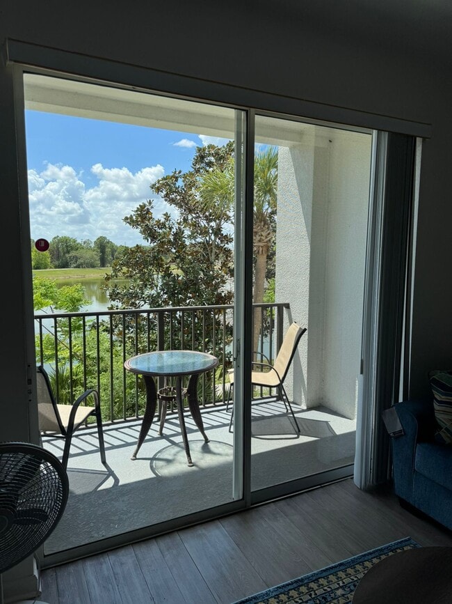 Building Photo - 4114 Breakview Dr Unit 2