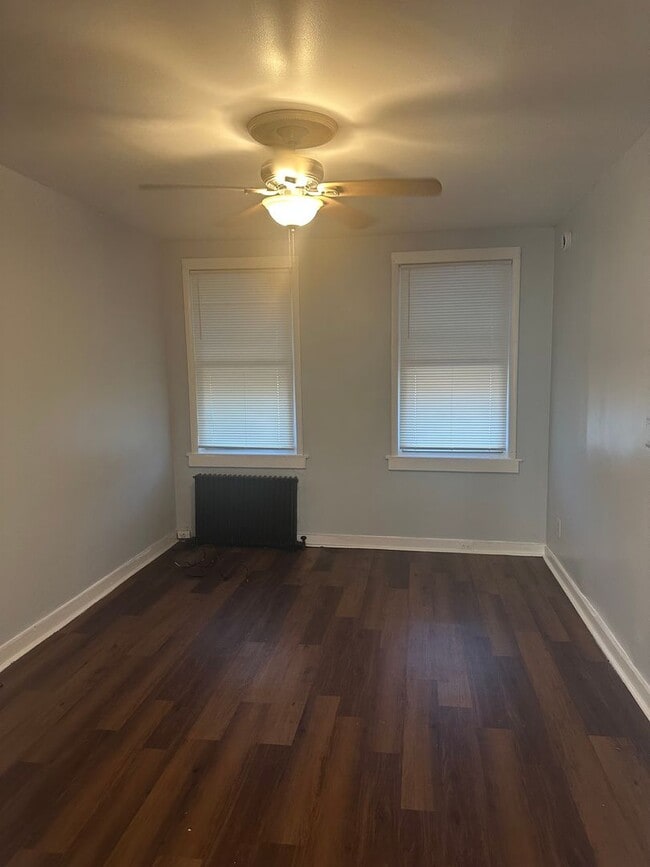 Photo - 2927 Edison Hwy Unit B