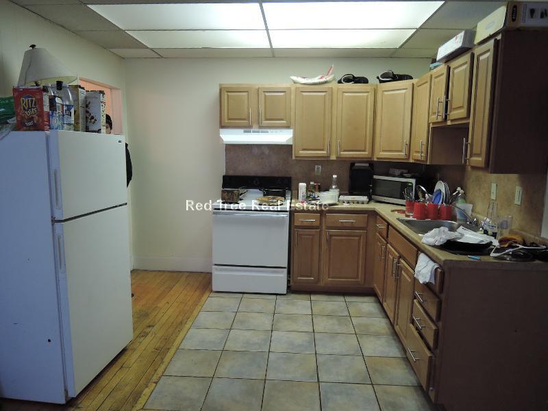 Photo - 437 Cambridge St Unidad 32