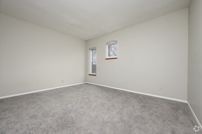 Studio - 676SF - Living/Bedroom - Lockerbie Flats