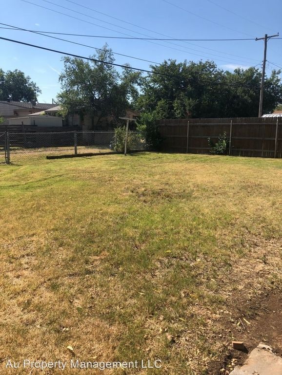 Photo - 2715 S Marrs St