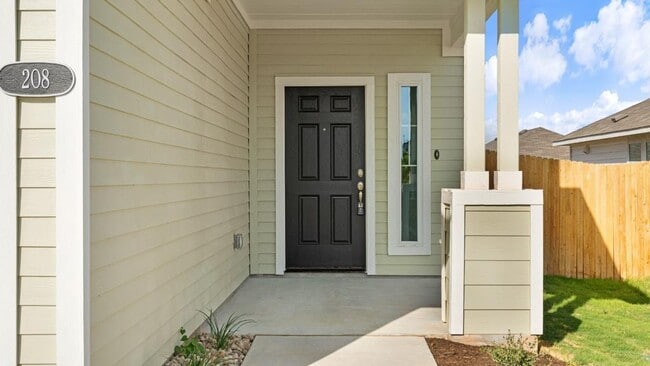 Photo - 208 Stein Rd
