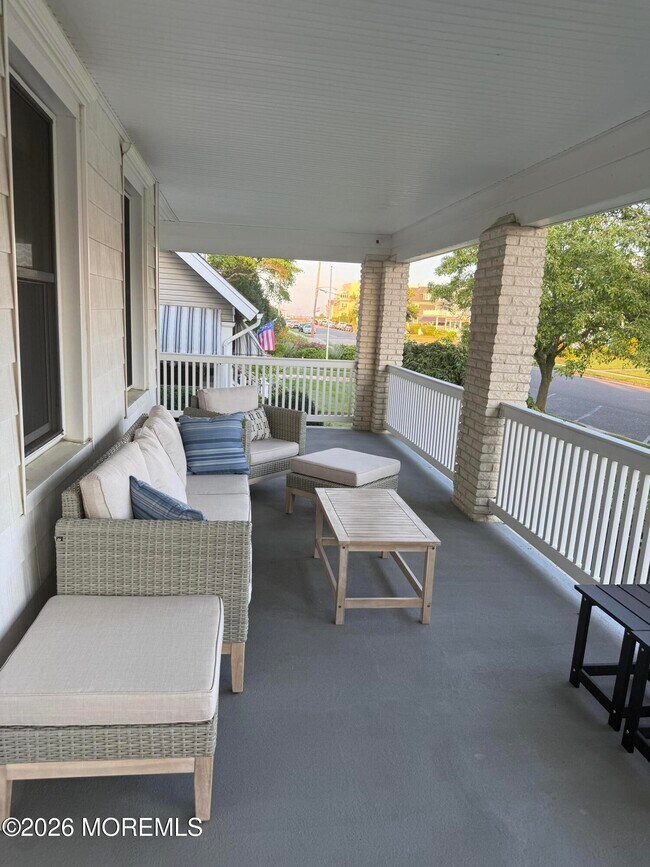 Photo - 120 Garfield Ave