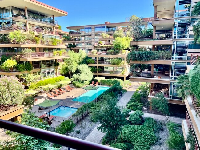 Building Photo - 7127 E Rancho Vista Dr Unit 4011