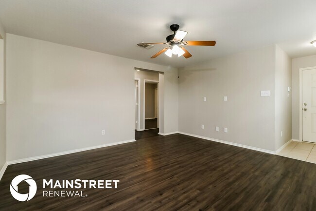 Photo - 13521 Coomes Dr