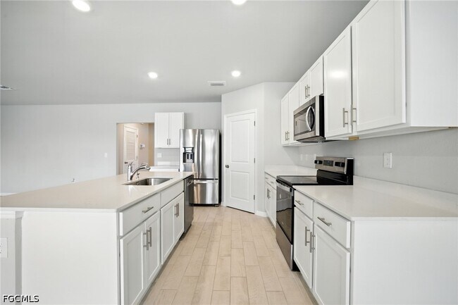 Photo - 2465 NW 9th St