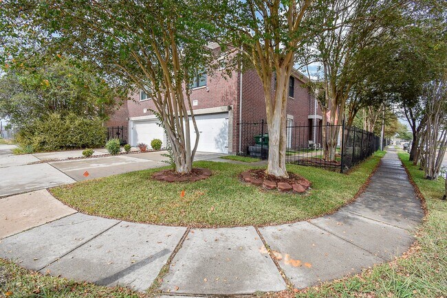Photo - 3720 Link Valley Dr.