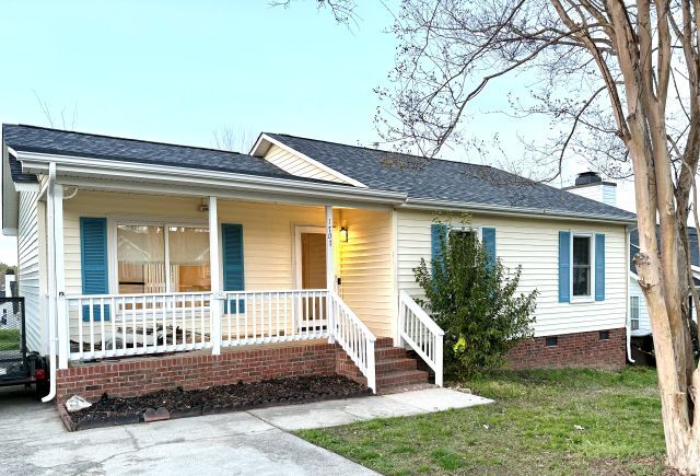 Building Photo - 1707 Water St