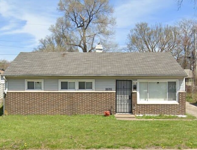 3 Bedroom Slab Home with Garage - 3 Bedroom Slab Home with Garage