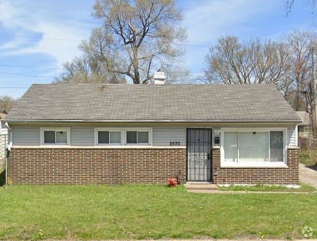 Building Photo - 3 Bedroom Slab Home with Garage