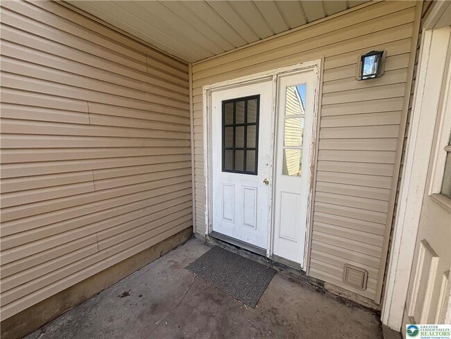 Photo - 5 Stonewood Pl