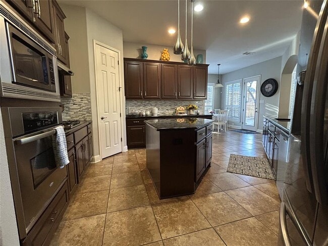 Photo - 6512 Mitra Dr